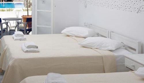 Double or Twin Room with Swimming Pool Access