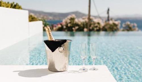 Deluxe Suite with Private Pool and Sea View
