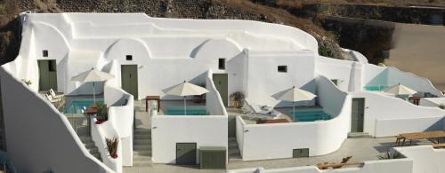 Two-Bedroom Cave Suite with Private Plunge Pool