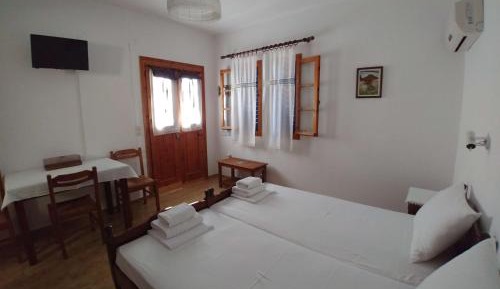 Studio with Sea View (2 Adults)