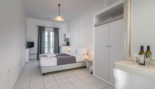 Superior Double Room with Side Sea View (Room No5)