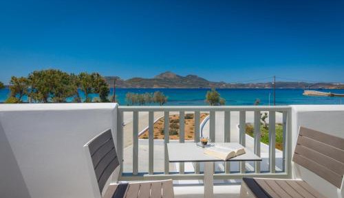 Deluxe Triple Room with Front Sea View