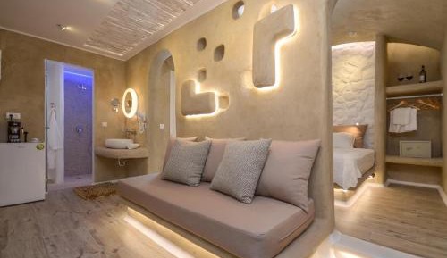 Junior Suite with Balcony