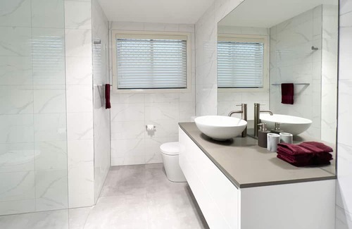Central Coast House | The Swan Lakehouse, on Budgewoi Lake
