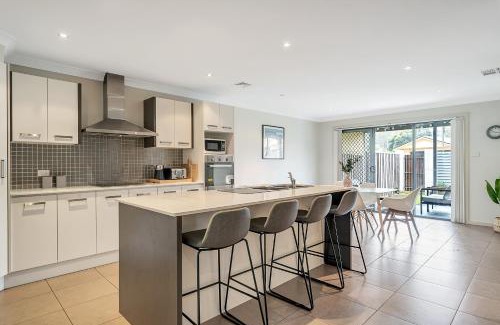 Nelson Bay House | RELAXING BEACH HOME / SHORT STROLL FROM BEACH