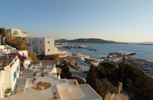 Mykonos Town Hotel | Hotel Madalena