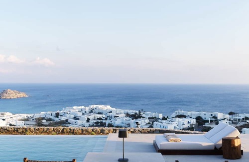 Platis Gialos Hotel | Ezio Bo Luxury Living