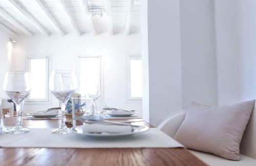Agios Stefanos House | La Maison Blanche