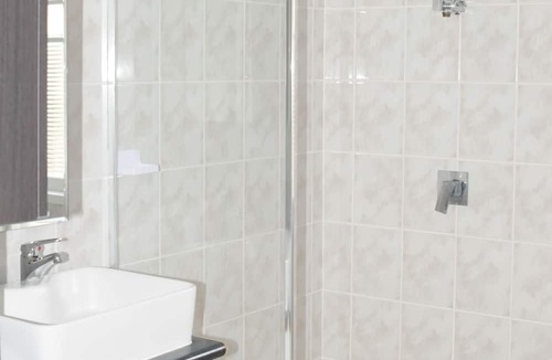 Urangan House | IDEALLY POSITIONED HOLIDAY HOME