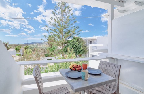 Antiparos Hotel | Pavlos Place