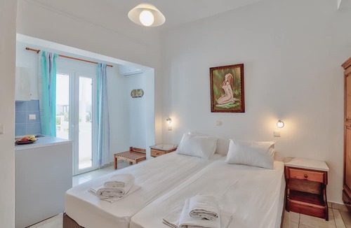 Antiparos Hotel | Pavlos Place