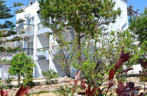 Pefkos Hotel | George Beach Studios