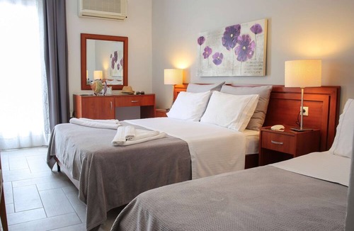 Mpatsi Hotel | Chryssi Akti, Sure Hotel Collection by Best Western