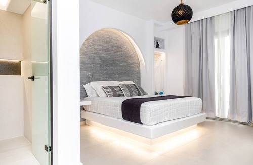 Naxos Town Hotel | Alenor City Hotel