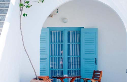 Perivolos Bed & Breakfast | Villa Markezinis