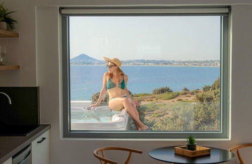 Maragas Hotel | Seanfinity Beachfront Suites