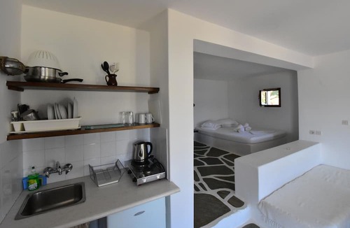 Ios Town Hotel | Petra Holiday Village