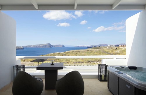 Akrotiri Hotel | Absolute Paradise Santorini- Adults Only