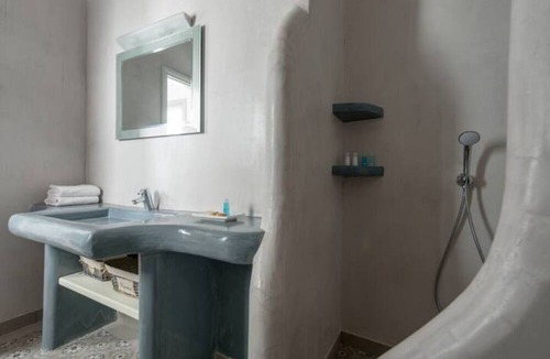 Karterados Apartment | Symposio Jacuzzi Apartment