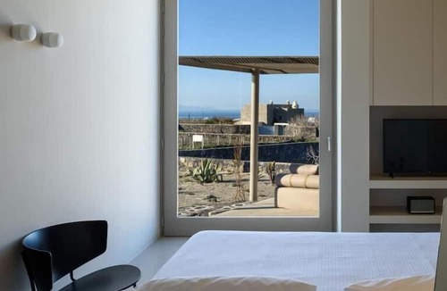 Finikia Hotel | Santopaz Suites