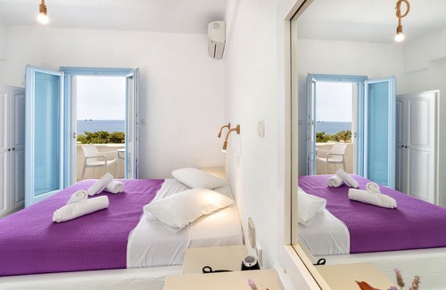 Parikia House | Stratos Studios & Apartments