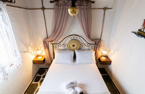 Megas Yialos-Nites House | Andros Serenity-Adults Only-Sea view-pool/jacuzzi stone residence