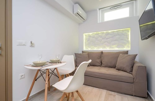 Agios Prokopios Hotel | Elegant Apartments