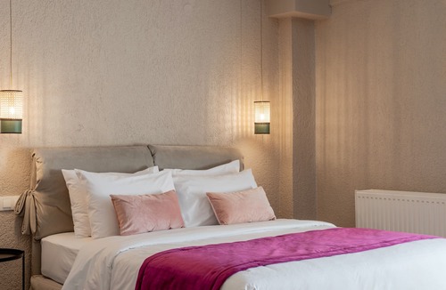 Arachova House | Paeonia
