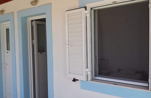 Ios Town House | Grandma Vasiliki Rooms To Let