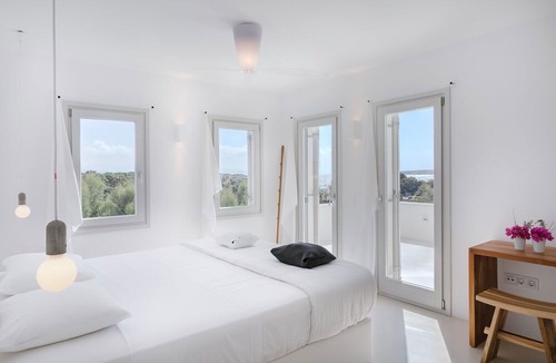 Santa Maria House | Seven Santa Maria Paros Boutique Hotel