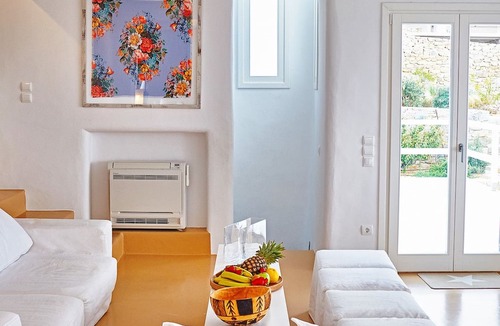 Elia Villa | Villa Etcetera