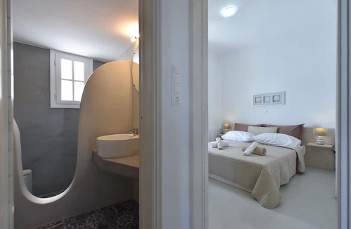 Parikia Apartment | Vagia Calm House