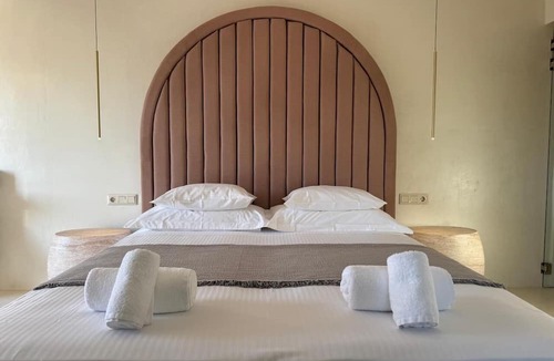 Elafonisos House | Eight Dimensions Capari Suites Elafonisos