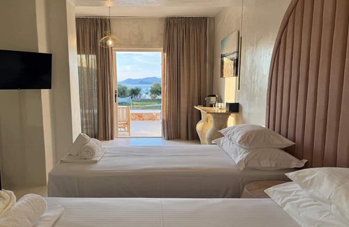 Elafonisos House | Eight Dimensions Capari Suites Elafonisos
