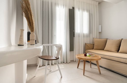 Agios Prokopios Hotel | Melidron Hotel Suites Villas