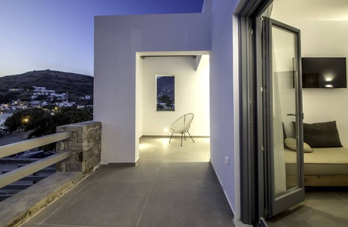 Kini House | Oro Suites
