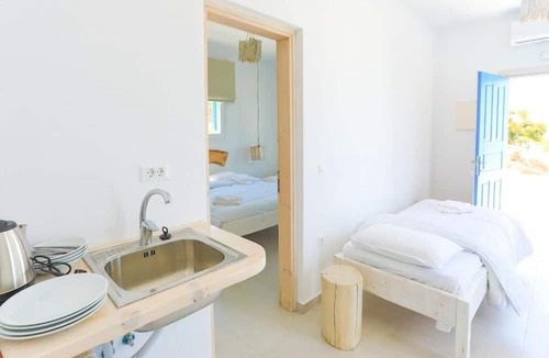 Paraga House | Maganos Suites
