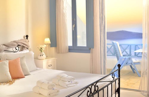 Imerovigli Hotel | Absolute Bliss