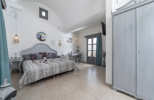 Perivolos Hotel | Smaragdi Hotel