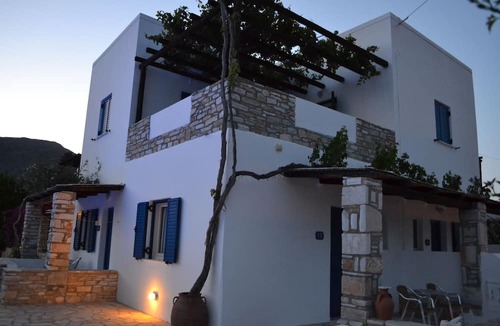 Ios Town Hotel | Brothers Hotel