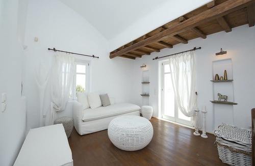 Agios Ioannis Villa | Villa Alessandra - Near Ornos Beach