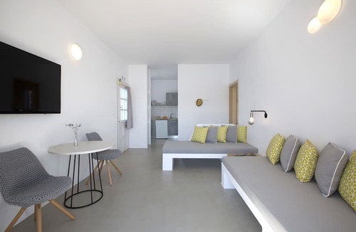 Antiparos Hotel | Kouros Village