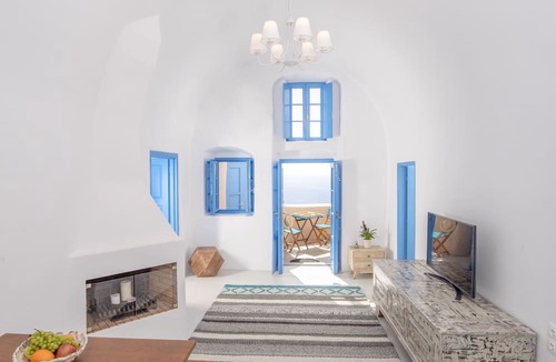 Oia House | Anemi House & Villas