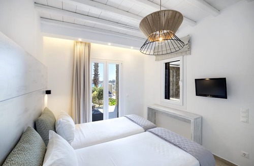 Paradise Hotel | Tropicana Hotel
