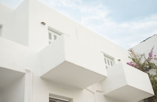 Adamas Hotel | Capetan Giorgantas