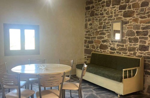 Olympi House | Stone Olympoi Lodge 2 - Chios Cozy Hideaway