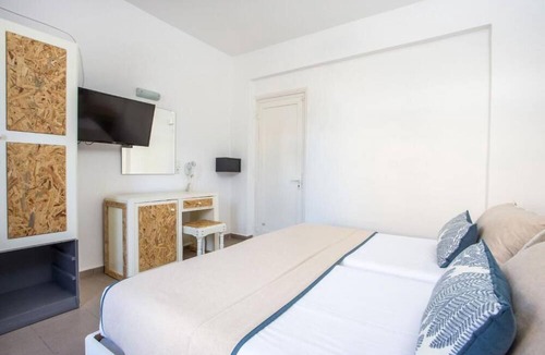 Faliraki Hotel | AZURE HAVEN