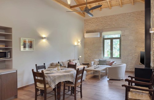 Halepa House | Lithos Residence