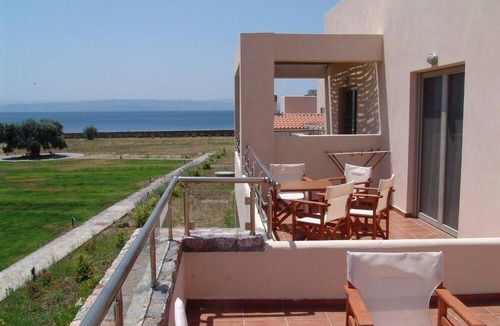 Agios Mamas Apartment | Enalia Gi