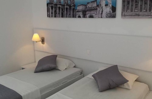 Tingaki Hotel | Blue Nest